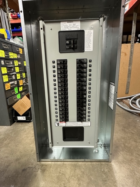 Circuit Breaker Panelboard